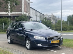 Volvo V70 - 2.0 D4 Summum * 180 PK*Lederen bekleding*Navigatie