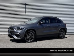Mercedes-Benz GLA-Klasse - GLA 180 Automaat Business Solution AMG | Premium Plus Pakket | Nightpakket | Trekhaak