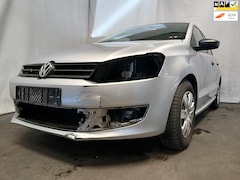 Volkswagen Polo - 1.2 Easyline - Airco - Display - Schade