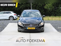Volvo V60 - 1.6 T3 Kenetic AUTOMAAT CLIMA GOED ONDERHOUDEN