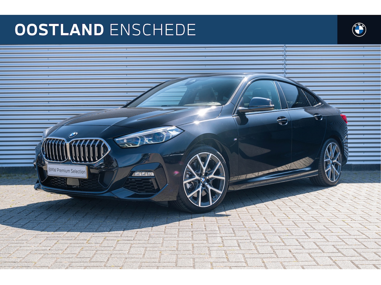 BMW 2-serie Gran Coupé - 220 High Executive M Sport Automaat / Panoramadak / Trekhaak / Achteruitrijcamera / Sports - AutoWereld.nl
