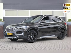 BMW X1 - SDrive20i High Executive | Trekhaak | Head-up |