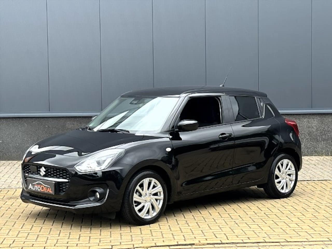 Suzuki Swift - 1.2 Select Smart Hybrid Aut - AutoWereld.nl