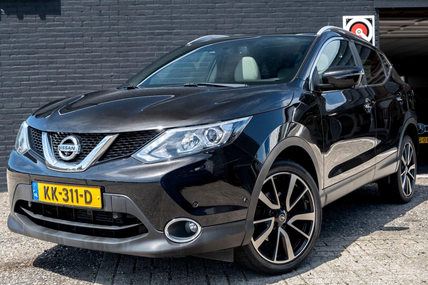 Nissan Qashqai - 1.2 Tekna | Pano | Alcantara | Camera - AutoWereld.nl