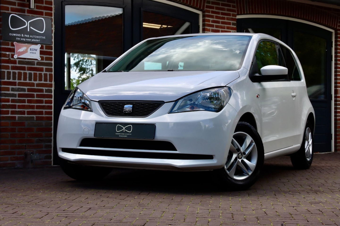 SEAT Mii - 1.0 Style | SEAT SOUND | AIRCO | CRUISE CONTROL | LICHT METAAL | NETTE AUTO - AutoWereld.nl