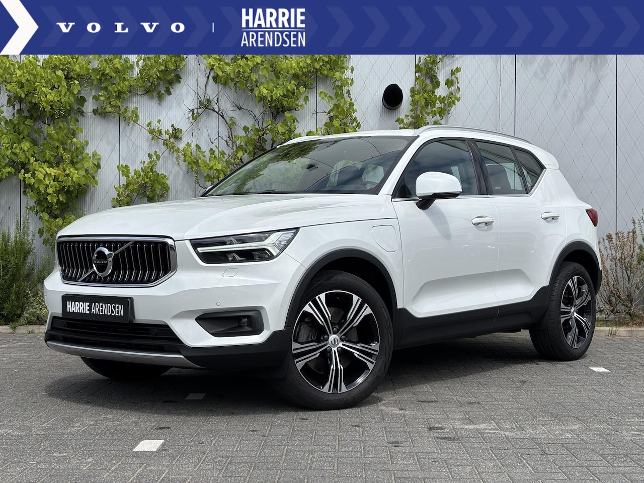 Volvo XC40 - 1.5 T4 Recharge Inscription Expression | Adaptieve Cruise Control | 19" Velgen | Stoel-/St - AutoWereld.nl