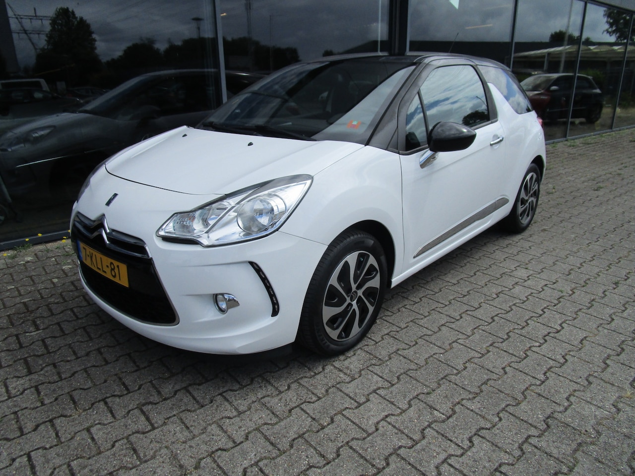 Citroën DS3 - 1.6 e-HDi Business 1.6 e-HDi Business - AutoWereld.nl