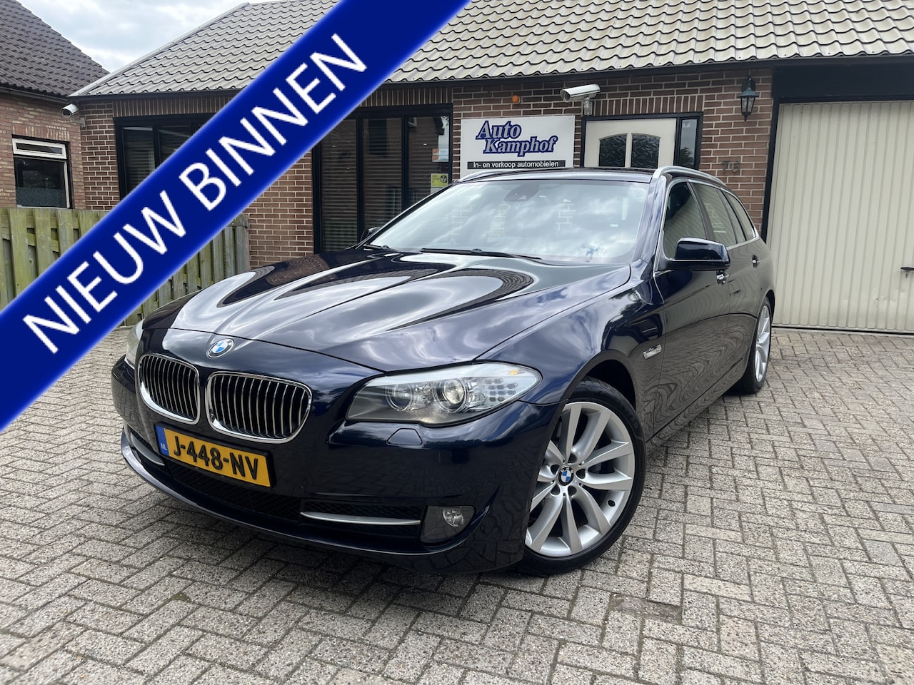 BMW 5-serie Touring - 523i Executive 6 cil Trekhaak 19" Leer Xenon - AutoWereld.nl
