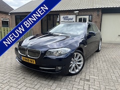 BMW 5-serie Touring - 523i Executive 6 cil Trekhaak 19" Leer Xenon