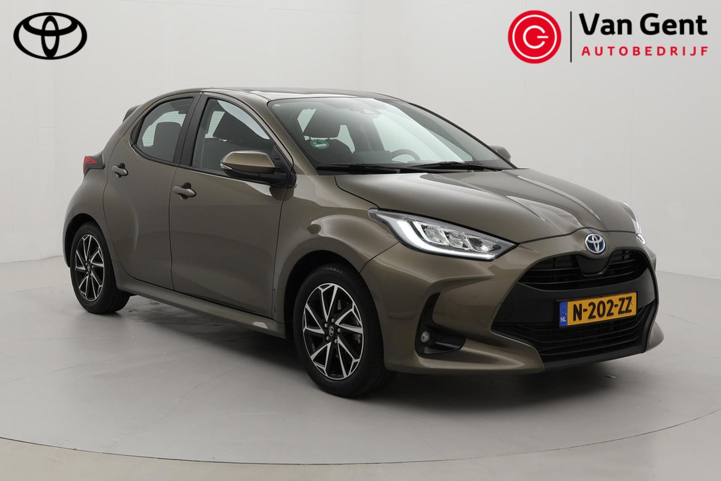 Toyota Yaris - 1.5 Hybrid Dynamic | Trekhaak | Navigatie | Apple Carplay / Android Auto | Keyless | Adapt - AutoWereld.nl