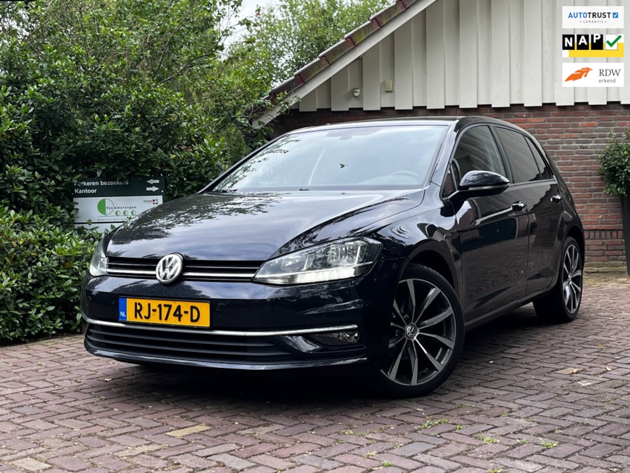 Volkswagen Golf - *7.5* 1.0 TSI Comfortline 5drs | NL Auto | Carplay | Groot Navi |18" LMV | ACC | Climate | - AutoWereld.nl
