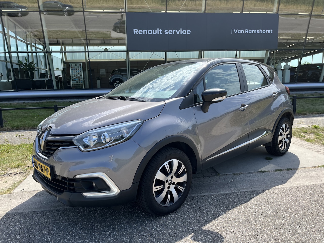 Renault Captur - 0.9 TCe / Keyless / Airco / Navi / Cruise / PDC, Achter / Elek Ramen V+A / 16'' LMV / - AutoWereld.nl