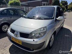 Renault Scénic - 2.0-16V Tech Line