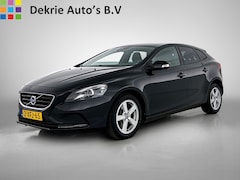 Volvo V40 - 2.0 D4 Summum Business / Airco / Navigatie / Panoramadak / verw. stoelen / 16"Lmv / Apk au