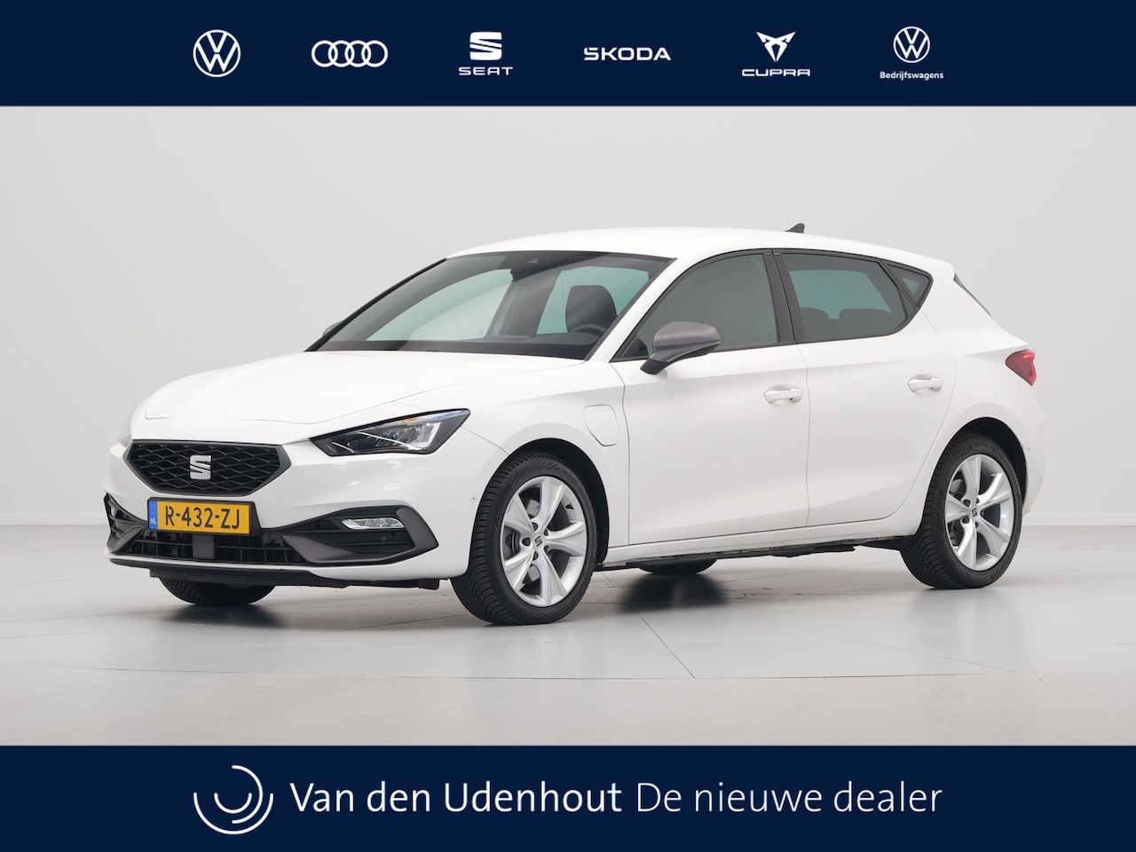 SEAT Leon - 1.4 TSI eHybrid PHEV FR Business Intense Navigatie Camera Stoelverwaming Cruise - AutoWereld.nl