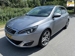 Peugeot 308 - 1.2 e-THP GT 130 PK/12 MND GARANTIE/PANORAMADAK/LED/CLIMATE/ABSOLUTE NIEUWSTAAT/DEALER OND