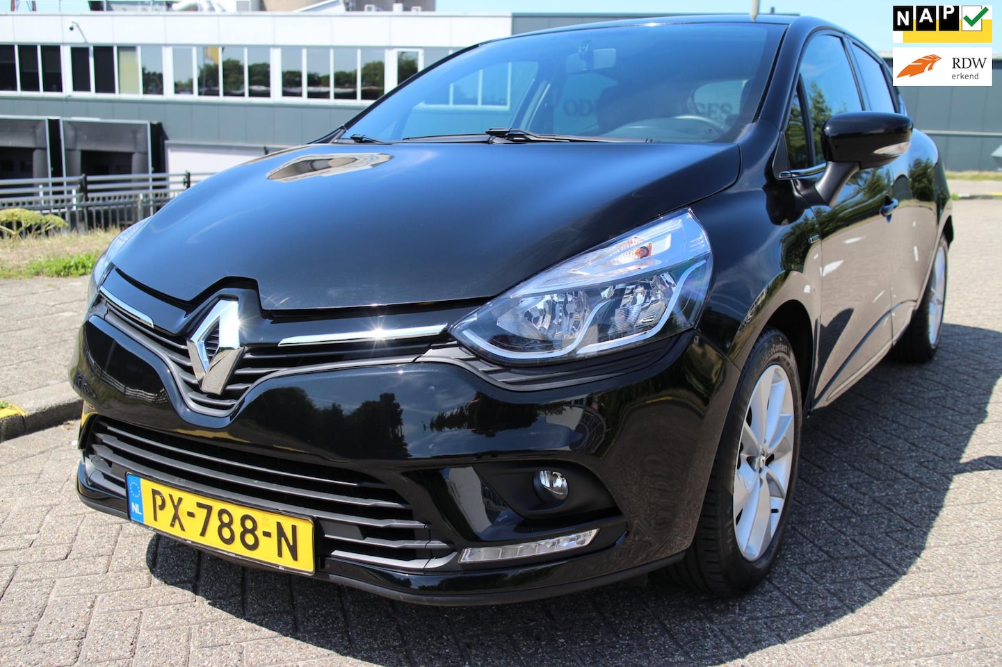 Renault Clio - 0.9 TCe Limited 0.9 TCe Limited - AutoWereld.nl