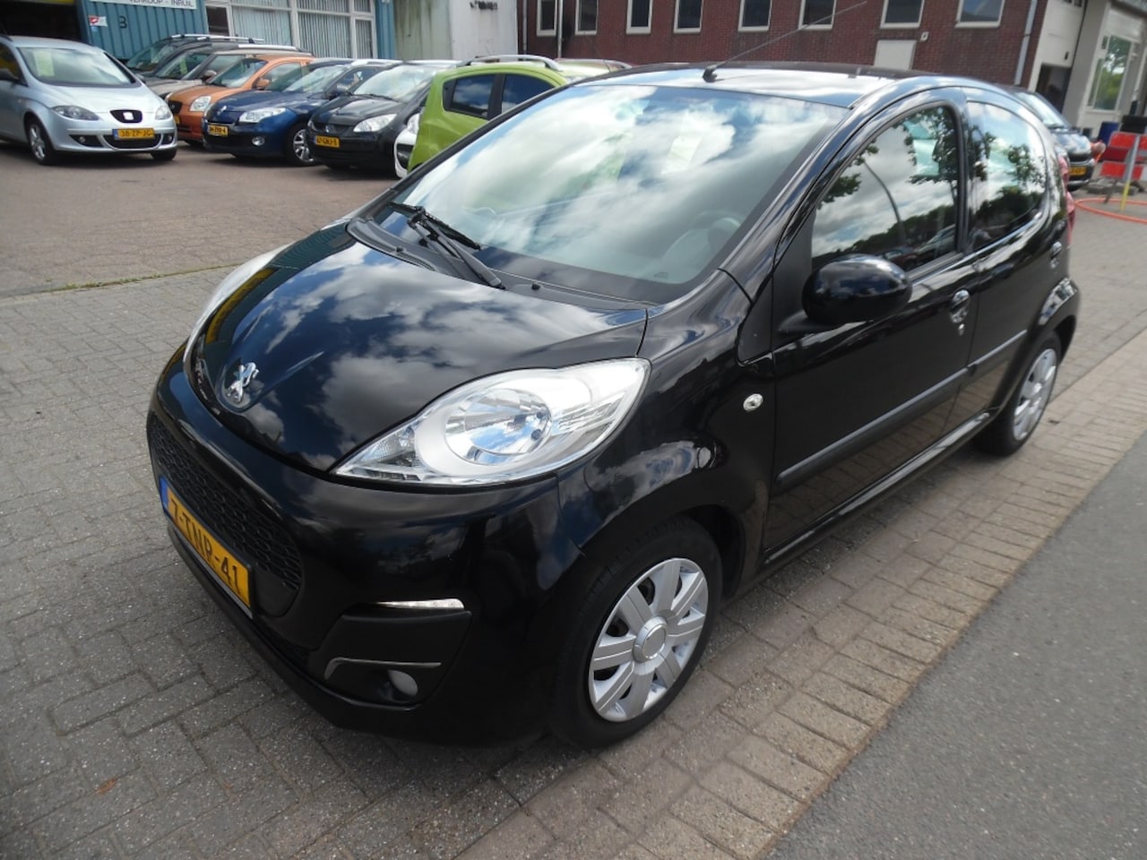 Peugeot 107 - airco 1.0 Active apk 3.26 - AutoWereld.nl