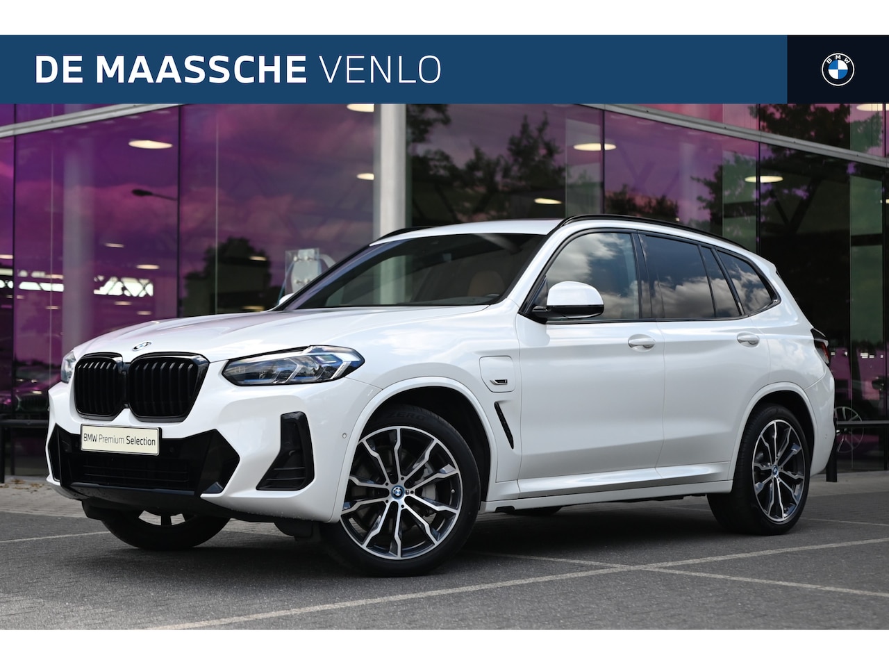 BMW X3 - xDrive30e High Executive M Sport Automaat / Panoramadak / Achteruitrijcamera / Sportstoele - AutoWereld.nl