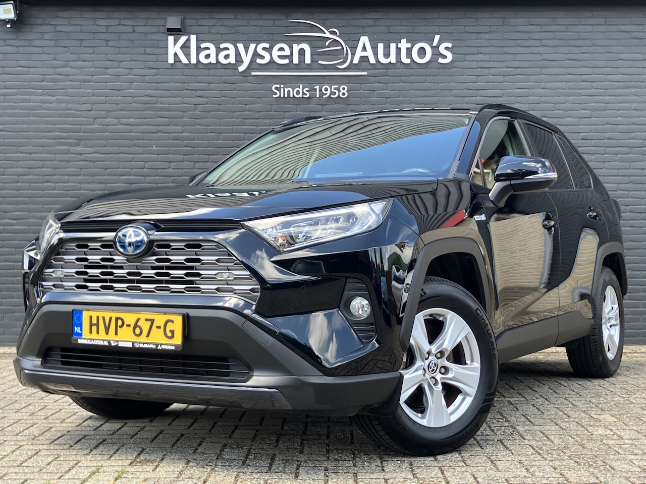 Toyota RAV4 - 2.5 Hybrid Dynamic 218 pk AUT. | navigatie | adapt. cruise control | camera | elektr. a. k - AutoWereld.nl
