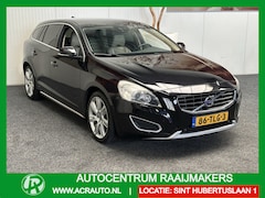 Volvo V60 - 2.0 D3 SUMMUM LEDER NAVIGATIE CRUISE CONTROL CLIMATE CONTROL BLUETOOTH TELEFOON MEDIA VOOR