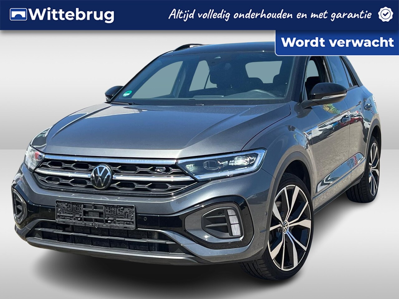 Volkswagen T-Roc - 1.5 TSI 150PK DSG R-Line / Panoramadak / Digital Cockpit Pro / Matrix Koplampen / Achterui - AutoWereld.nl