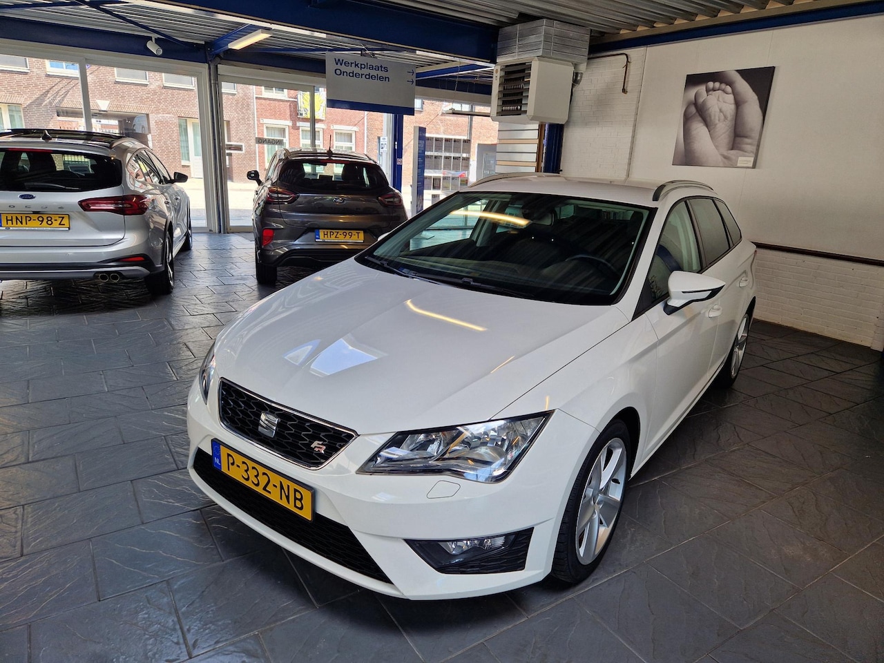 SEAT Leon ST - 1.4 TSI X-PERIENCE Connect FR uitvoering half leer. - AutoWereld.nl