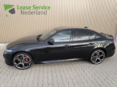 Alfa Romeo Giulia - 2.0 T Veloce Ti AWD Unieke Uitvoering Carbon