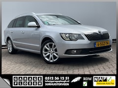 Skoda Superb Combi - 1.4 TSI Ambition Business Clima Cruise Navi Trekhaak Xenon Ruimte