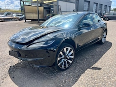 Tesla Model 3 - Long Range AWD 16.804 km