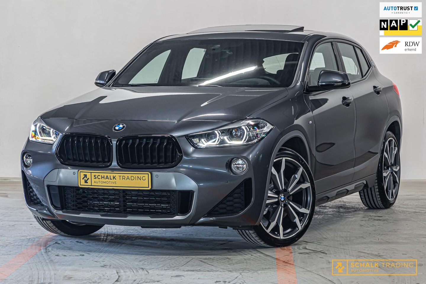 BMW X2 - SDrive20i|NAP|M-sport|Pano|Trek|Cam|HUD|Dealer ond| - AutoWereld.nl
