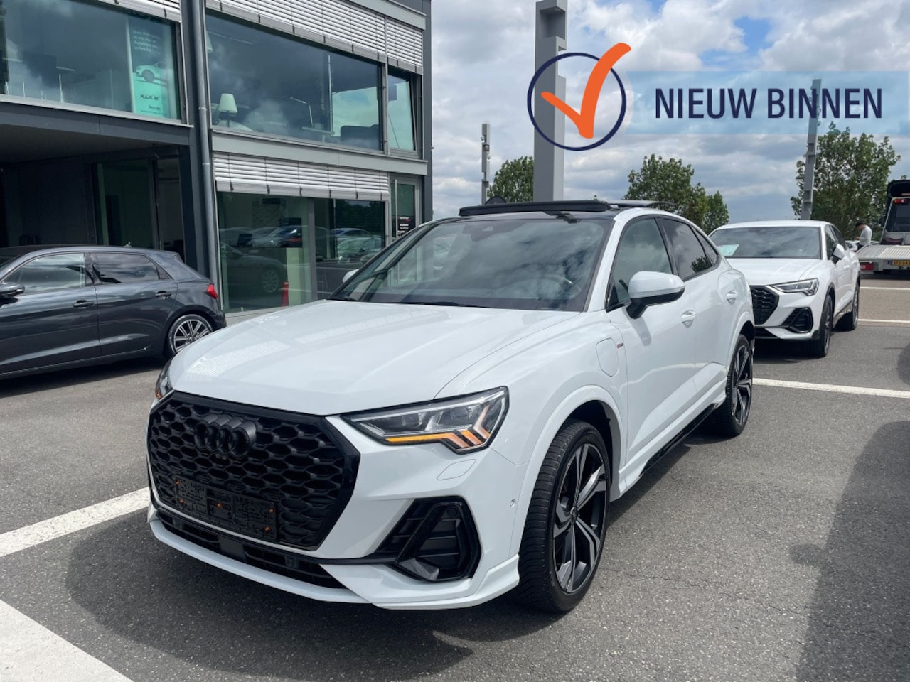 Audi Q3 Sportback - 45 TFSI e S-Line Pano Memory Sonos 360 Camera - AutoWereld.nl