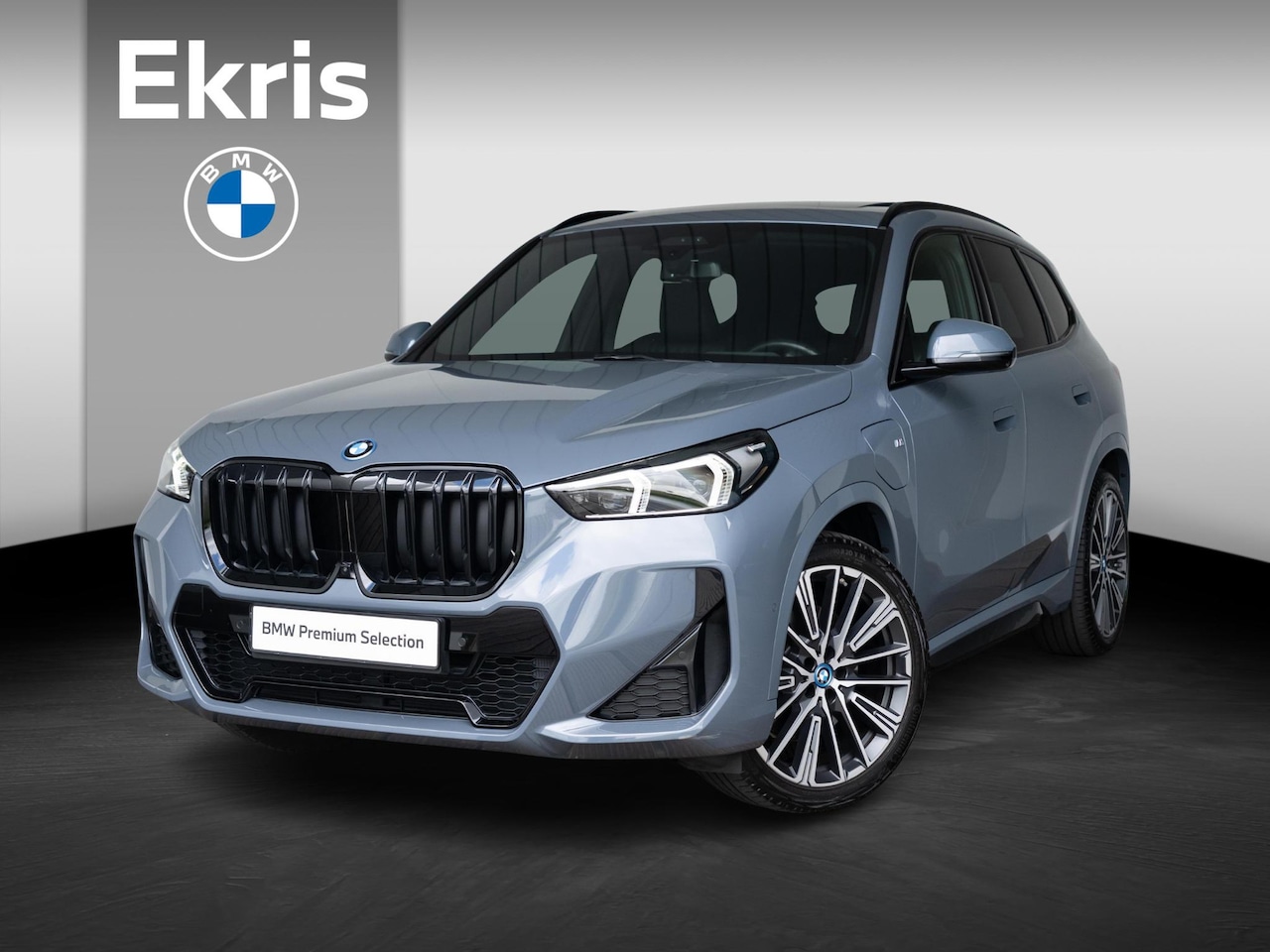 BMW X1 - xDrive30e | M Sportpakket | Innovation Pack | Verwarmd Stuurwiel | Comfort Access | Panora - AutoWereld.nl