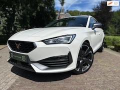 CUPRA Leon Sportstourer - 1.4 e-Hybrid VZ | 245PK | Camera | Dealer Onderhouden |