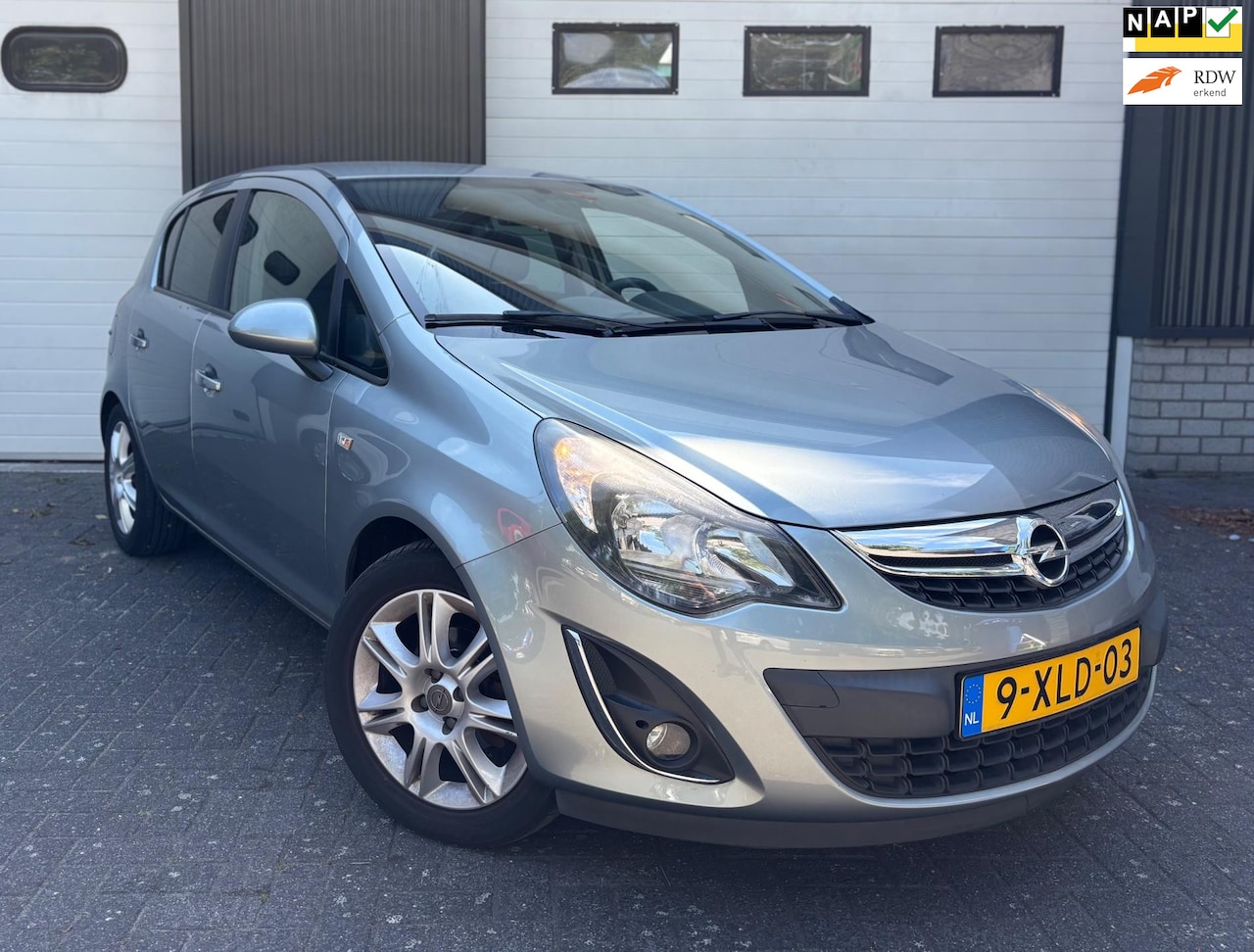 Opel Corsa - 1.4-16V BlitZ NW APK CRUISE BLUETOOTH NAVI PDC - AutoWereld.nl