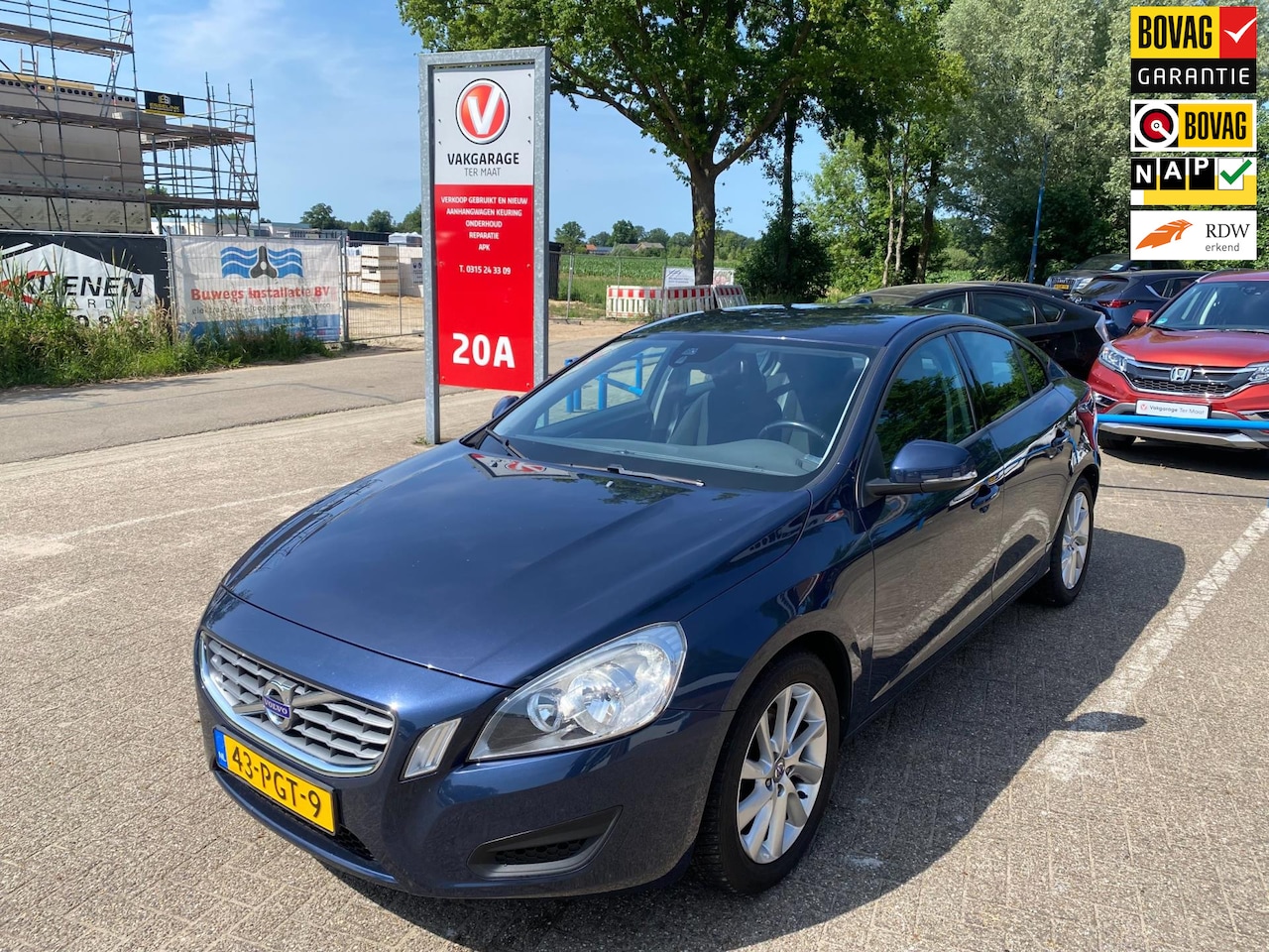 Volvo S60 - 1.6 T4 Kinetic | Origineel Nederlands | Trekhaak | Cruise Control - AutoWereld.nl