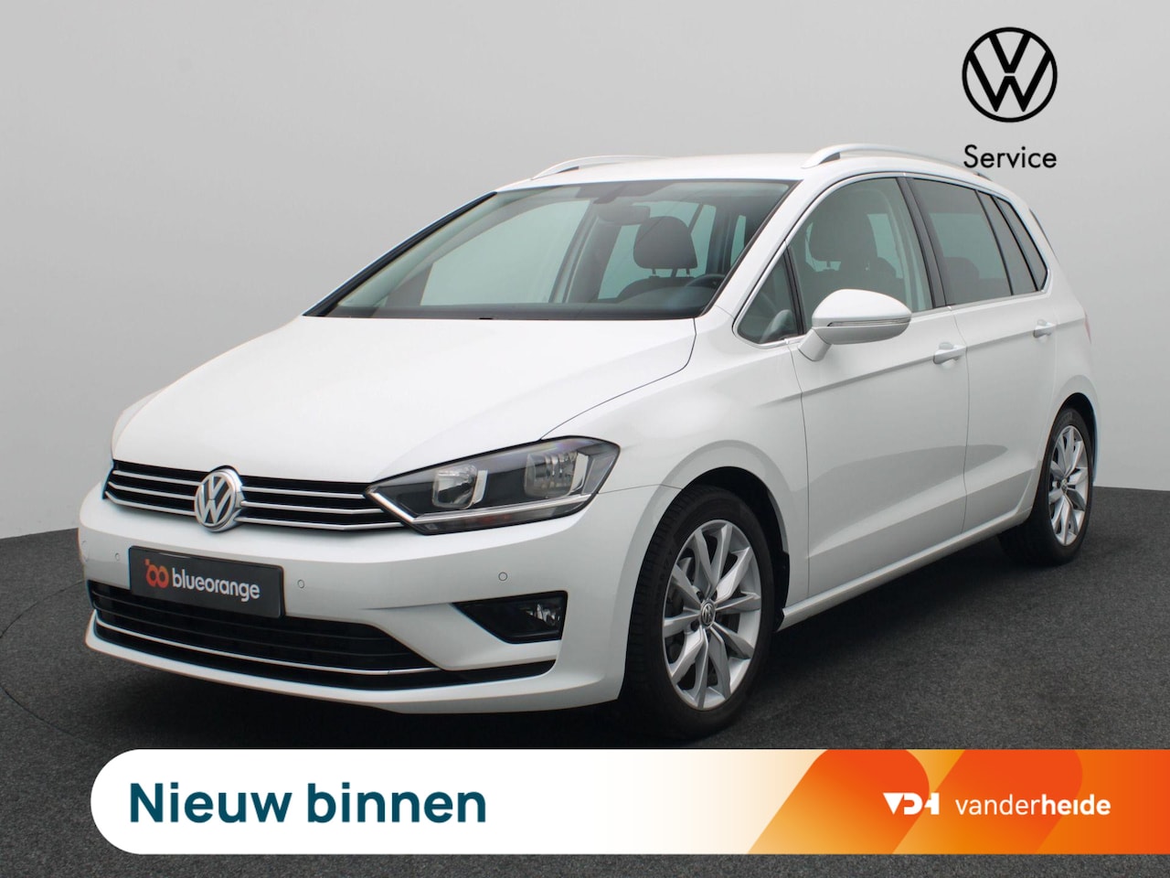 Volkswagen Golf Sportsvan - 1.2 TSI Highline 105PK DSG Achteruitrijcamera, Keyless, Navi, Cruise Controle, Clima, Trek - AutoWereld.nl