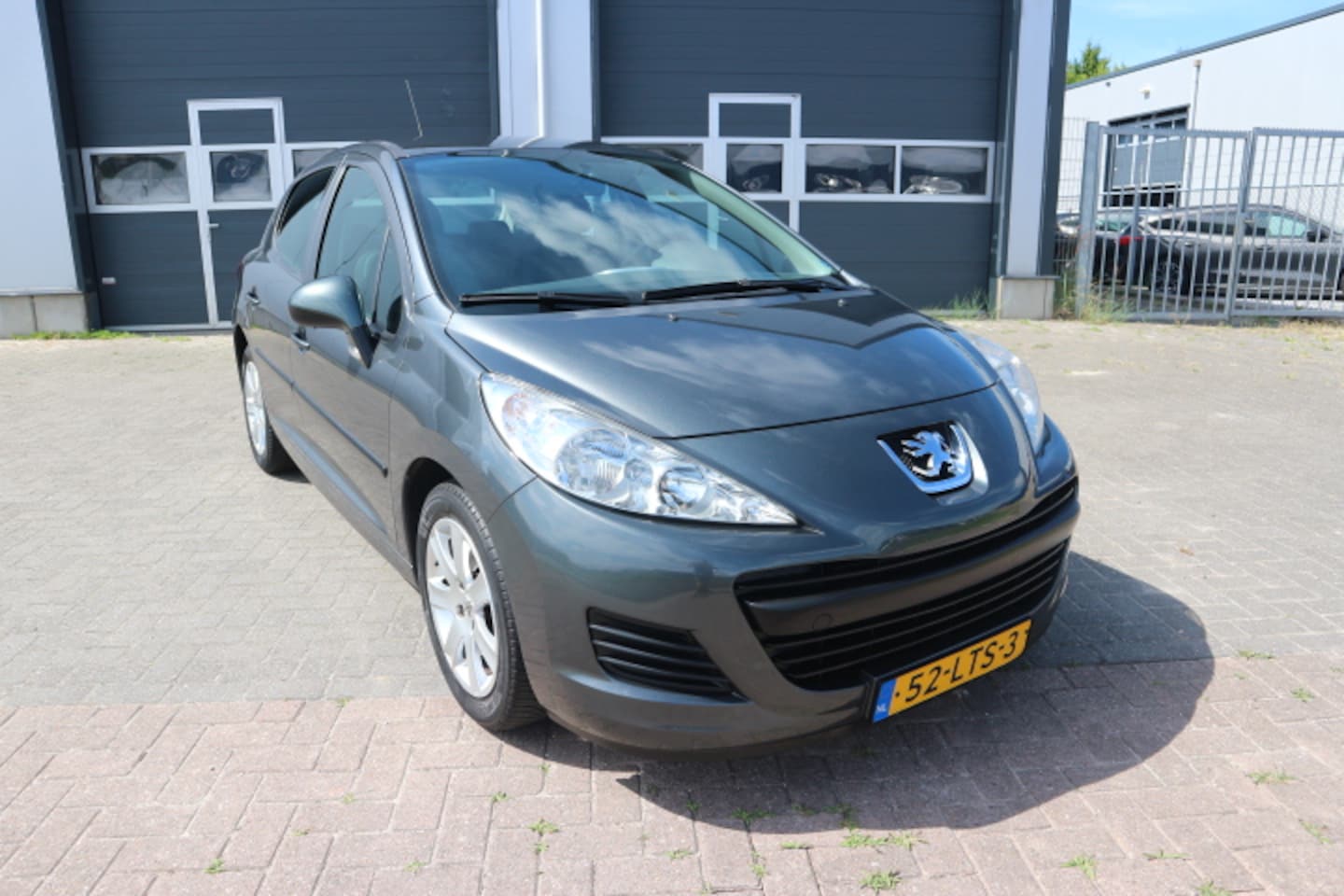 Peugeot 207 - 1.4 VTi X-Line 1.4 VTi X-Line - AutoWereld.nl
