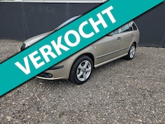Skoda Fabia Combi - 1.4-16V Elegance NIEUWE APK TREKHAAK