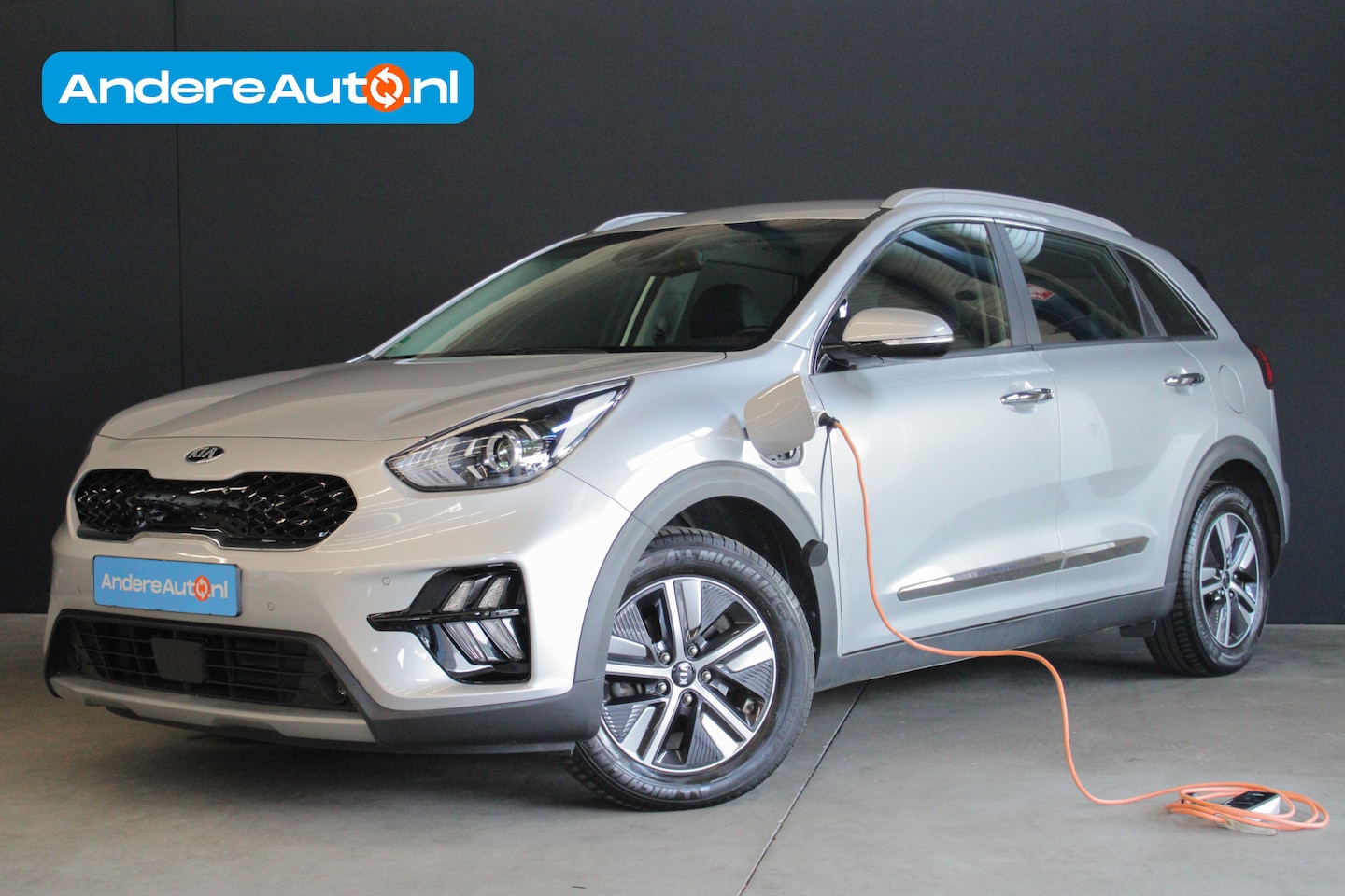 Kia Niro - 1.6 GDi Hybrid DynamicLine |trekhaak|parkeersensoren|dealer onderhouden| - AutoWereld.nl