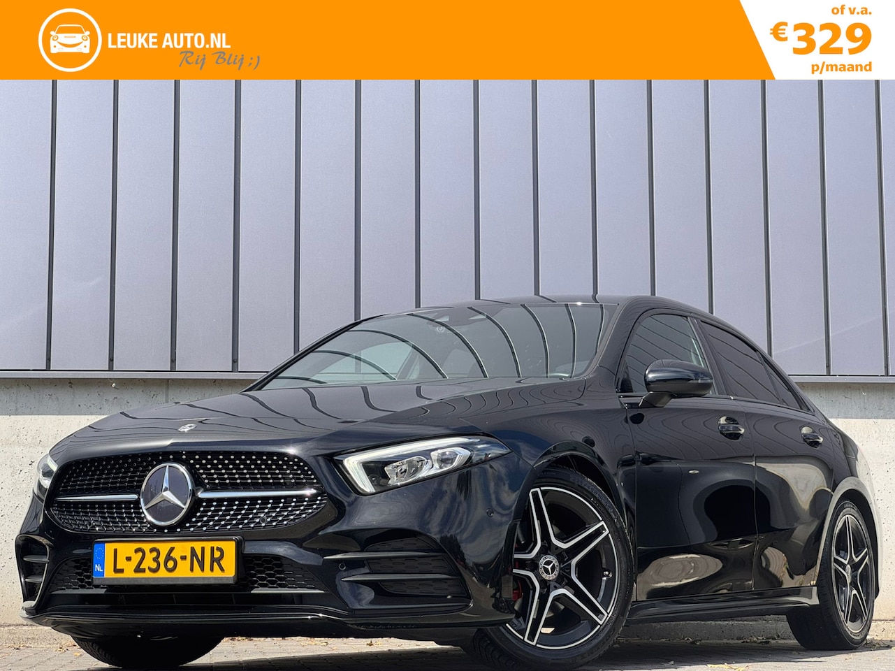 Mercedes-Benz A-klasse - 200 163PK Premium+ AMG Night Sfeerverlichting Dode-Hoek - AutoWereld.nl