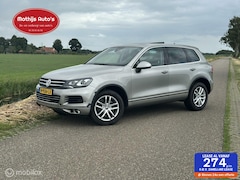 Volkswagen Touareg - 3.0 TSI Hybrid Highline Pano