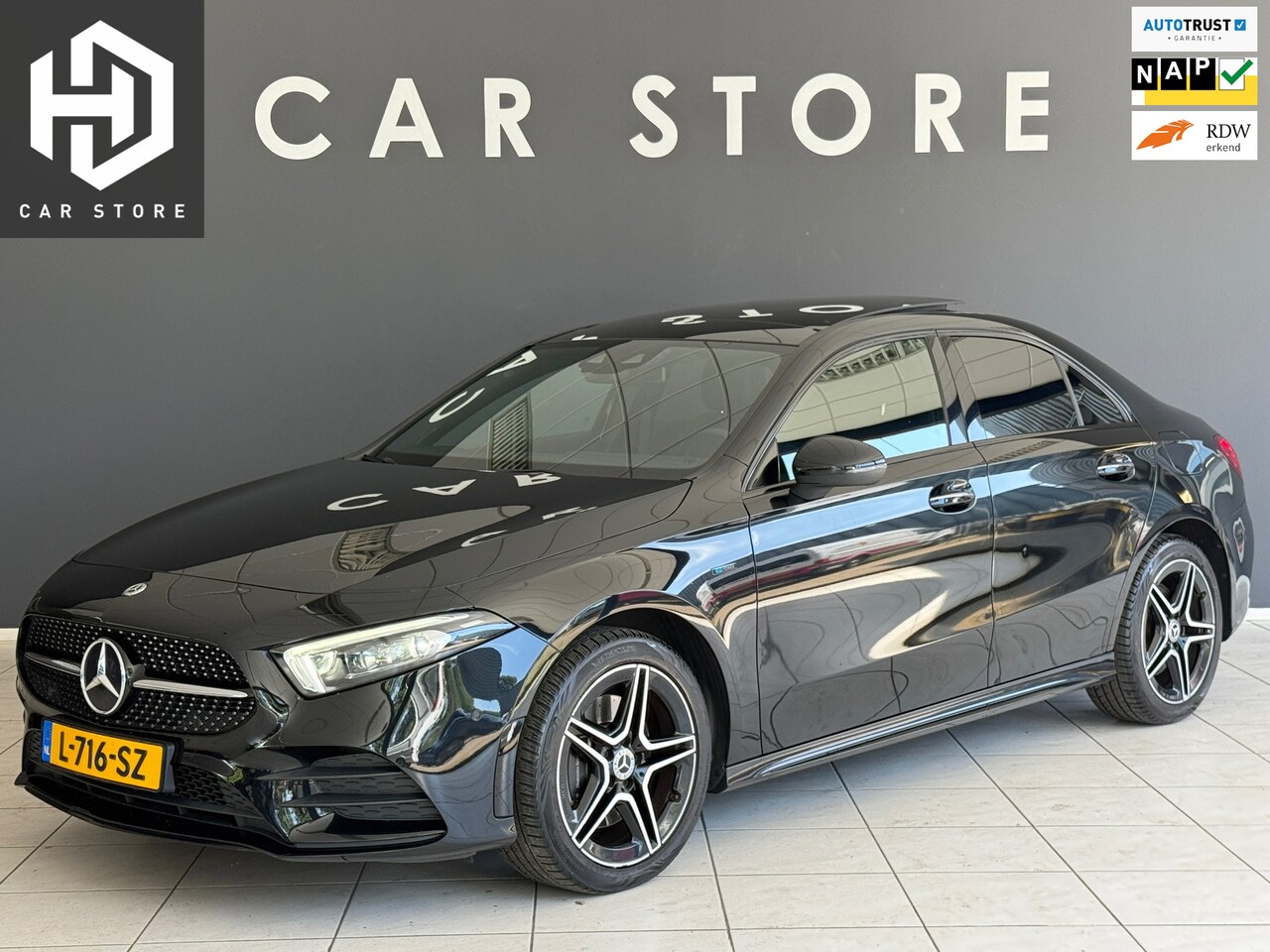 Mercedes-Benz A-klasse - 250 e AMG Night Pano|Memory|Sfeer|Dealer Onderhouden - AutoWereld.nl