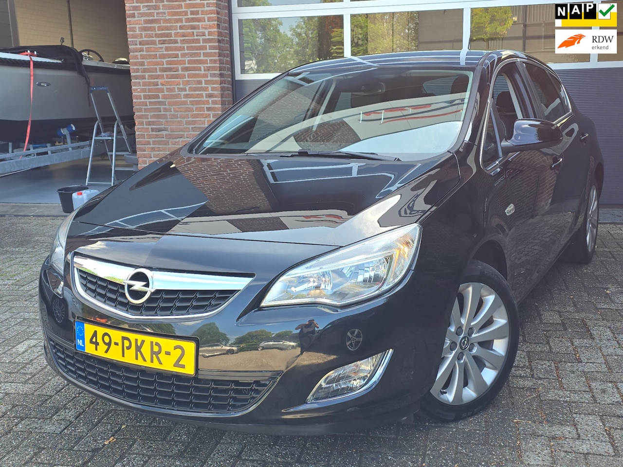 Opel Astra - 1.4 Cosmo Airco |Nap |Apk |PDC - AutoWereld.nl
