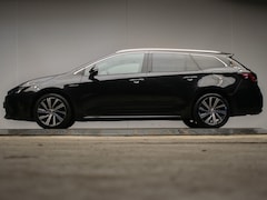 Toyota Corolla Touring Sports - 1.8 Hybrid Business Plus Sport (APPLE CARPLAY, NAVI, CAMERA, CRUISE, CLIMATE, PDC, LED, DA