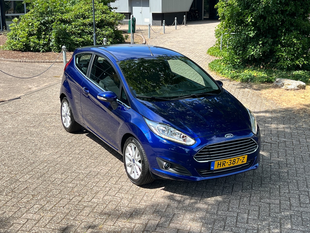 Ford Fiesta - 1.0 EcoBoost Titanium 101pk Powershift Automaat - Navigatie - Cruise Control - Climate Control - - AutoWereld.nl