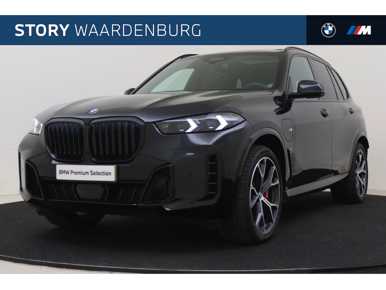 BMW X5 - xDrive50e High Executive M Sport Automaat / Panoramadak / Adaptieve LED / Parking Assistan - AutoWereld.nl