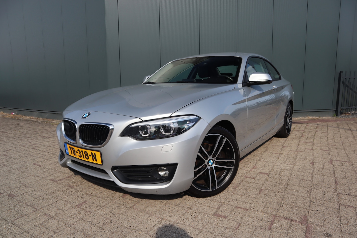 BMW 2-serie Coupé - 218i High Executive Automaat Leder Xenon Navigatie Stoelverwarming - AutoWereld.nl