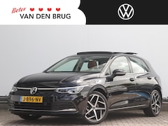 Volkswagen Golf - 1.5 eTSI Style | Leder | Head-up | Pano | Dodehoekdetectie | Keyless | Camera | Stoel- en
