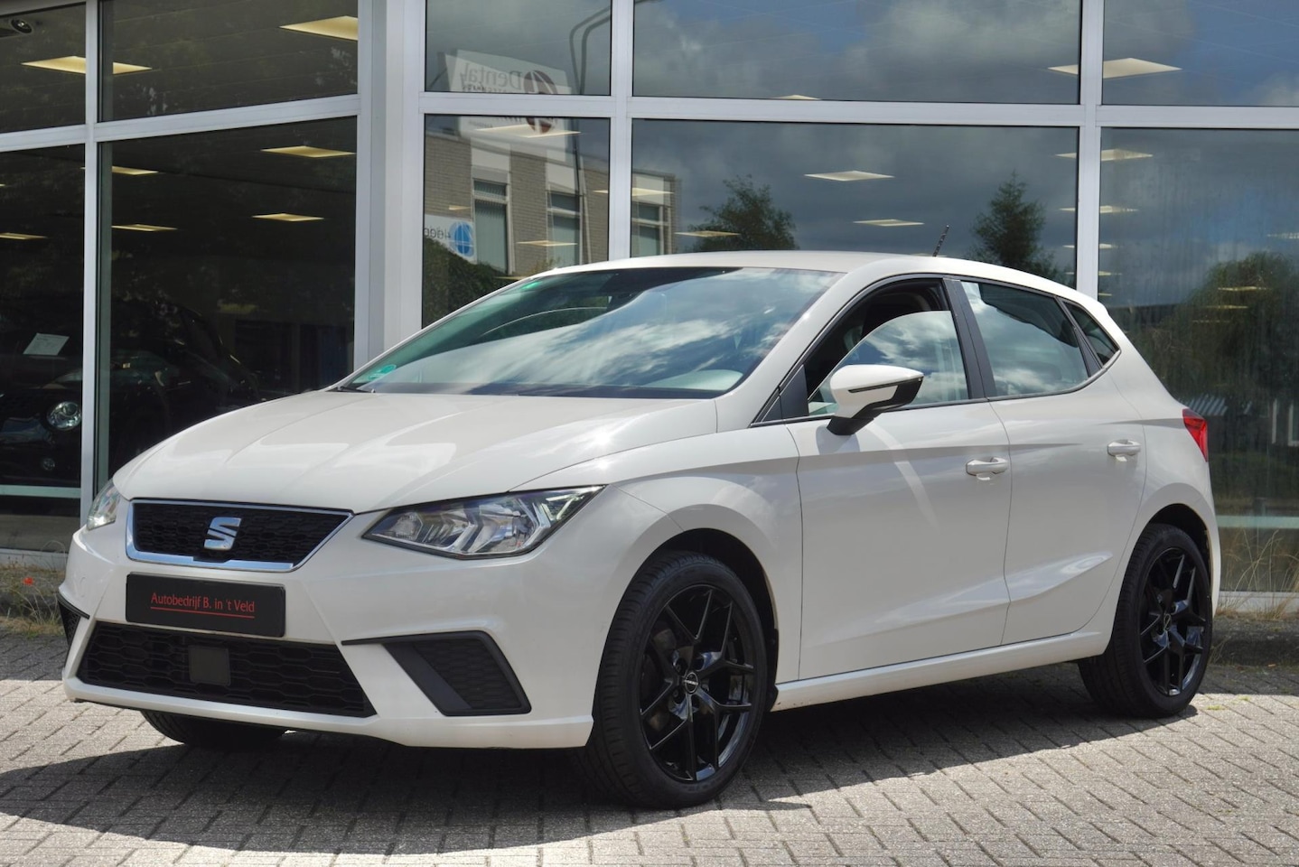 SEAT Ibiza - 1.0 NW VELGEN BORBET AIRCO LED BLUETOOTH AMBIANCE - AutoWereld.nl